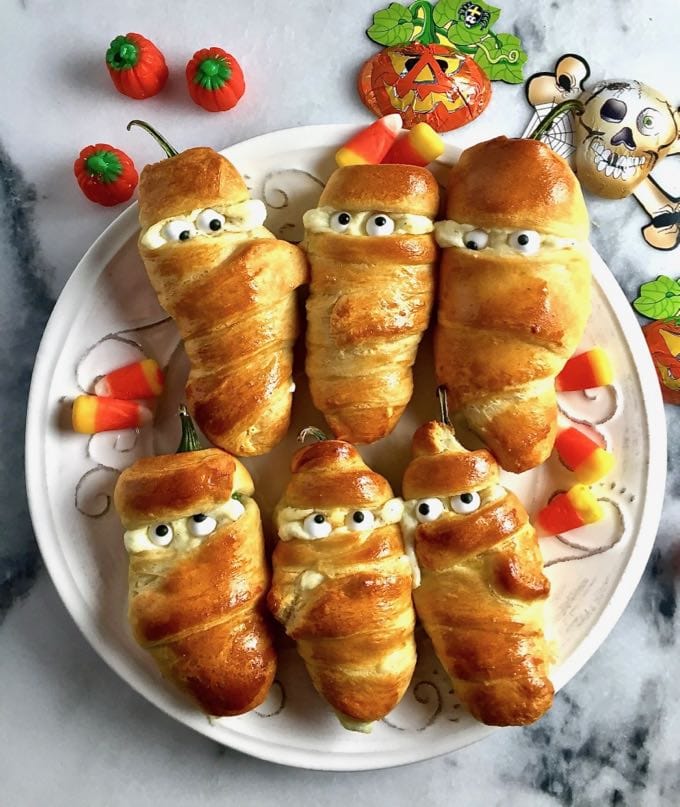 easy-halloween-jalapeno-mummies-