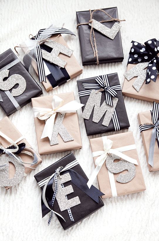 initials-gift-wrapping