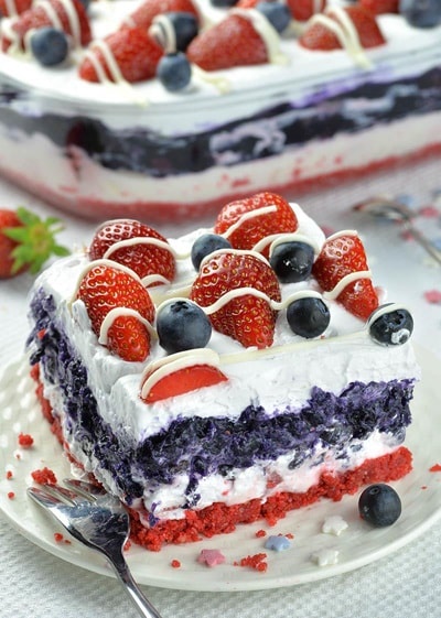 4th of July Desserts - No-bake Berry Lasagna