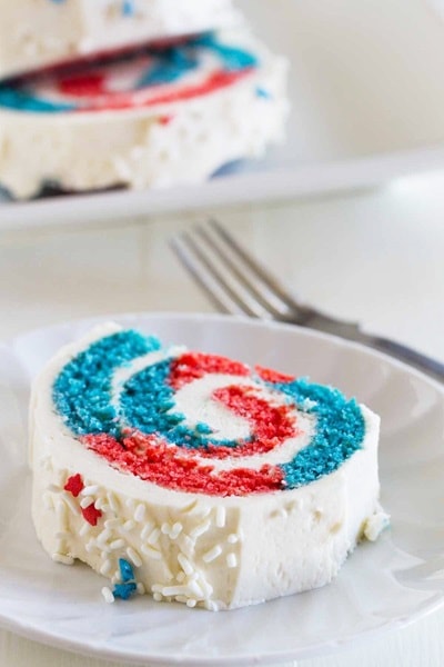 4th of July Desserts - Patriotic Cake Roll