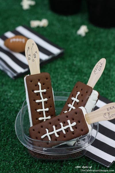 25 Super Bowl Snacks: Ice Cream Football Sandwiches 