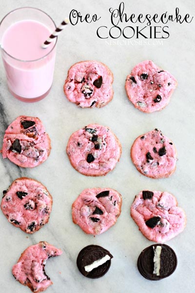 40 Valentine's Day Cookies: Oreo Cheesecake Cookies
