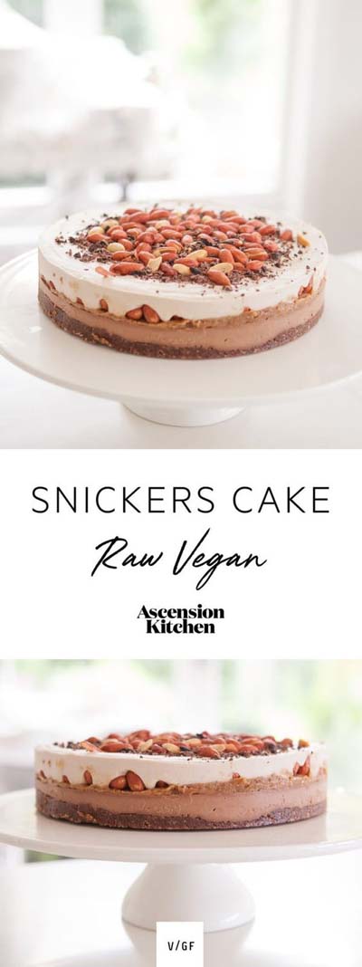 20 Vegan Cake Recipes: Raw Snickers Cake With Vegan Caramel
