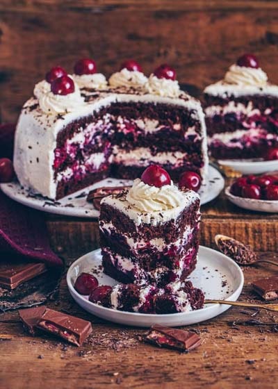 20 Vegan Cake Recipes: Vegan Black Forest Cake