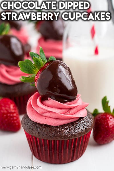 30 Valentines Day Cupcakes: Chocolate Dipped Strawberry Cupcakes