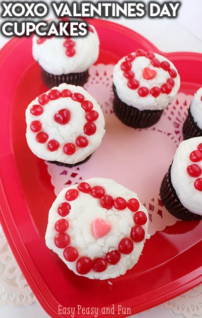 30 Valentines Day Cupcakes: XOXO Valentines Day Cupcakes