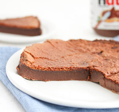 10 Easy 2 Ingredient Desserts: Flourless Nutella Cake